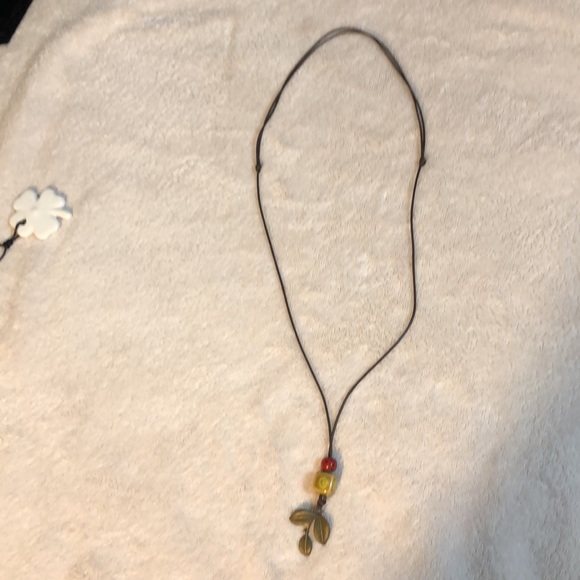 Beaded Necklace with adjustable leather strap - Picture 4 of 5